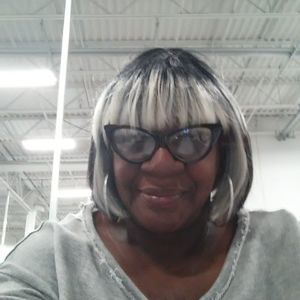 Meet your Posher, Jeanette